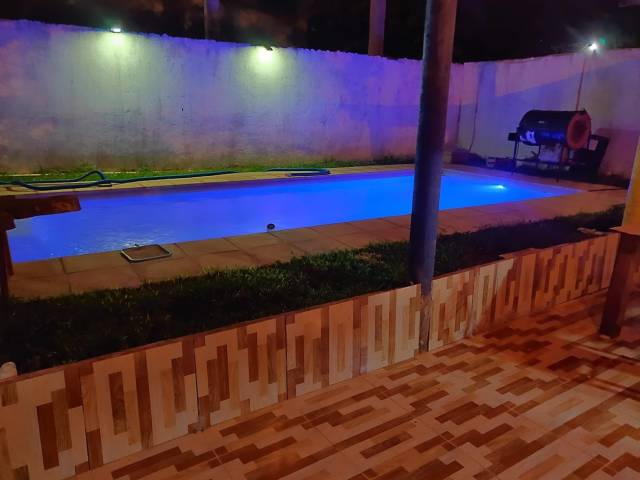 Hermosa Casa En Puerto Iguazu Con Piscina De 8x3 Cochera Patio Lavadero 3 Baños 3 Habitaciones Camaras De Seguridad, Amplio Frente De 19mts , Agua De Pozo, Muy Buena Ubicacion