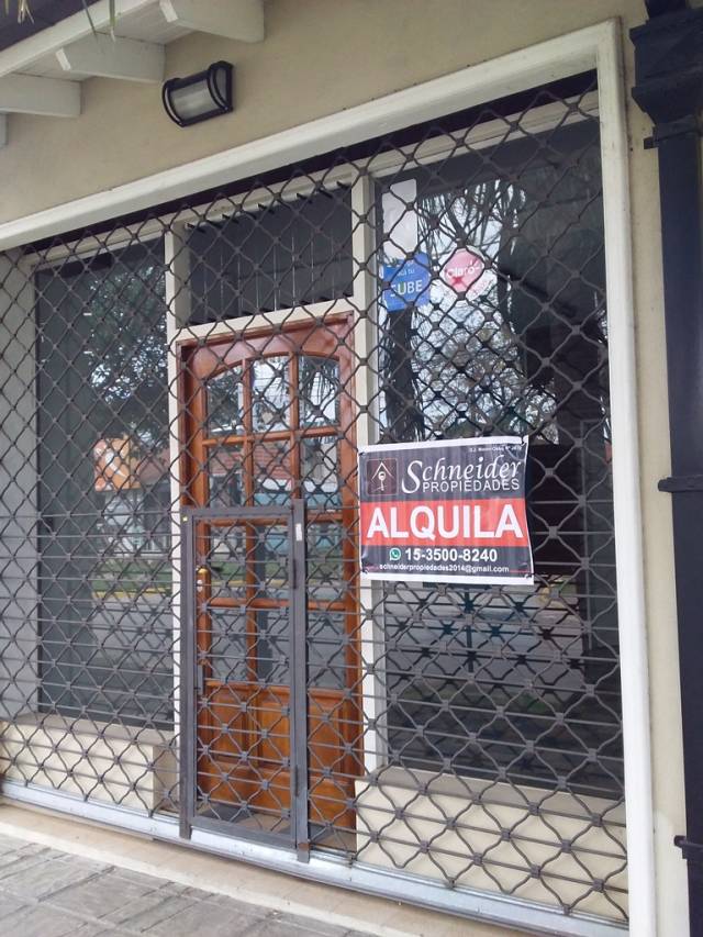 Se alquila local comercial en Ituzaingo