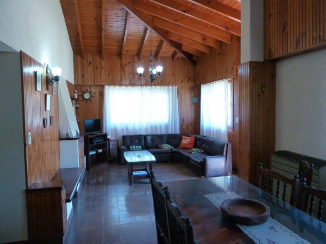 Excelente chalet a 4 cuadras de la playa