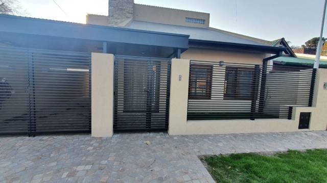 Casa en Las Casuarinas 1062