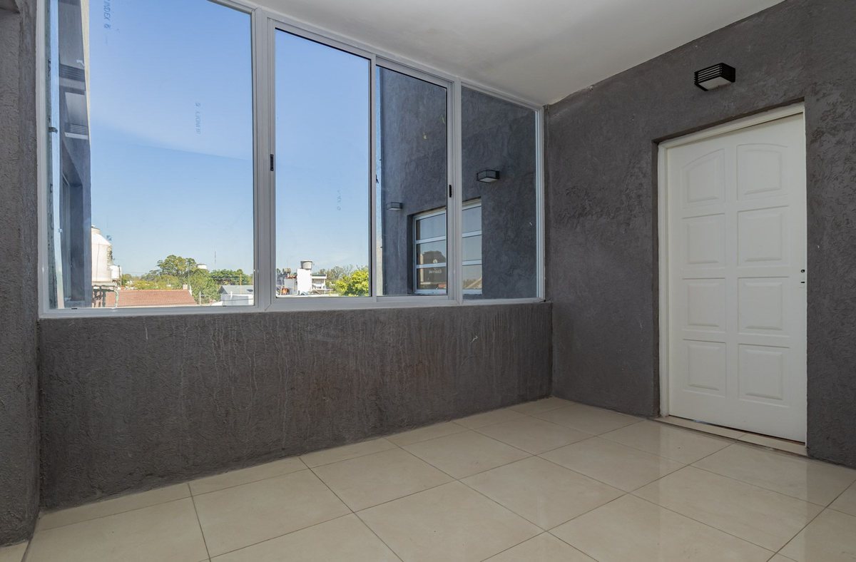 DEPARTAMENTO EN VENTA 2 AMBIENTES HUR. FINANCIA