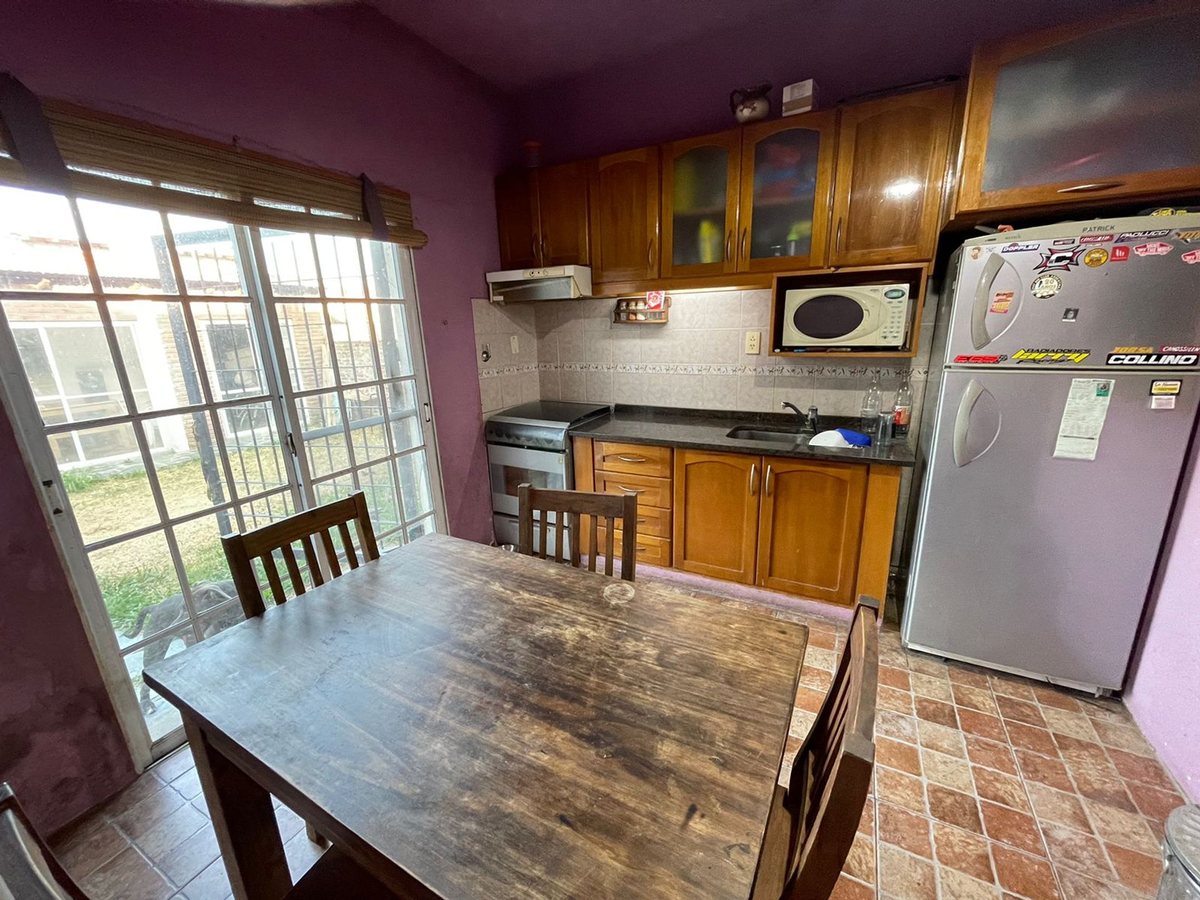 VENTA CASA 5 AMB c/ patio y quincho