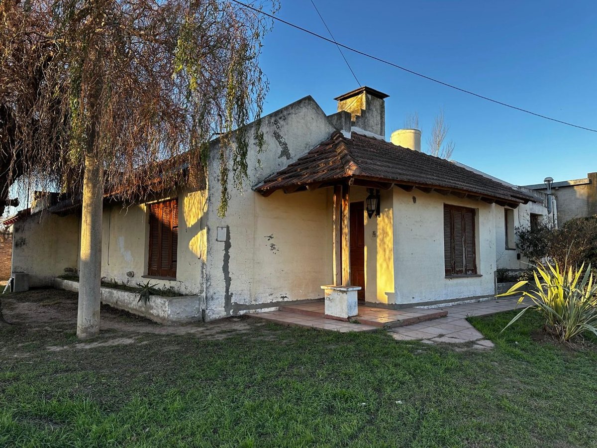 CASA EN VENTA SALTO