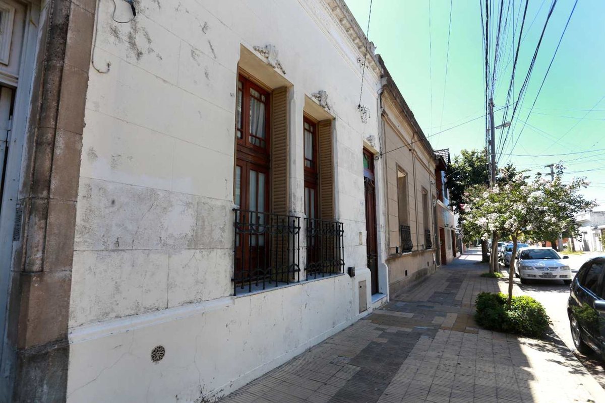 Venta Casa 4 ambientes Zárate Centro