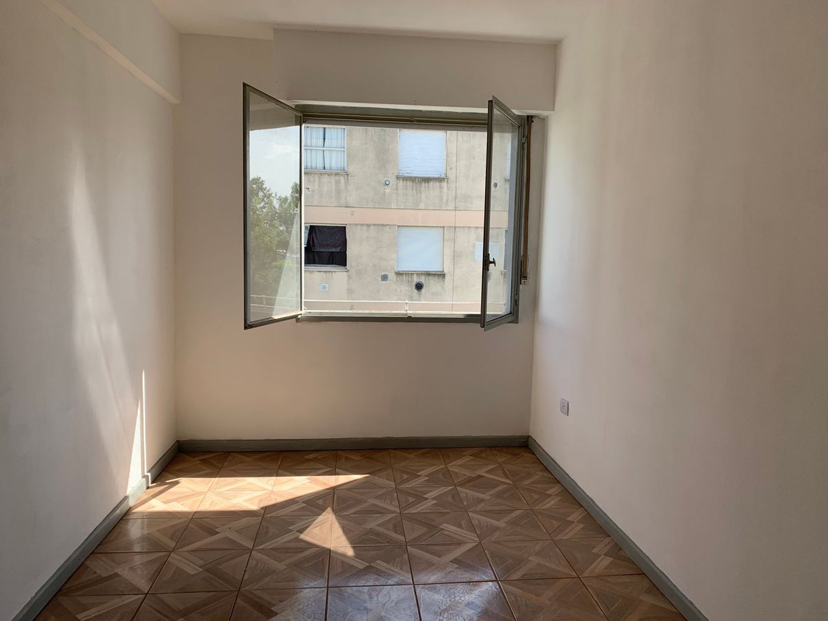 VENTA DEPARTAMENTO 4 AMBIENTES EN CHIVILCOY