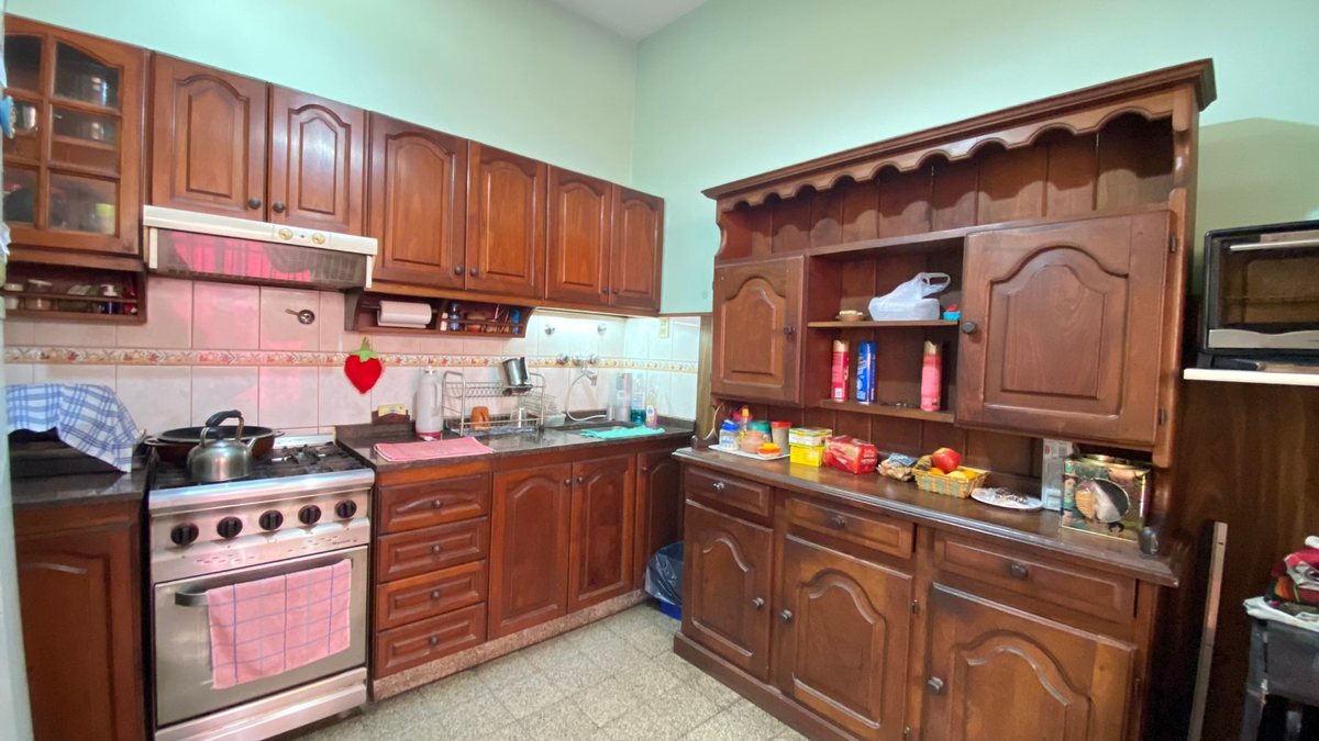 Casa en venta con Pileta y Quincho Santos Lugares