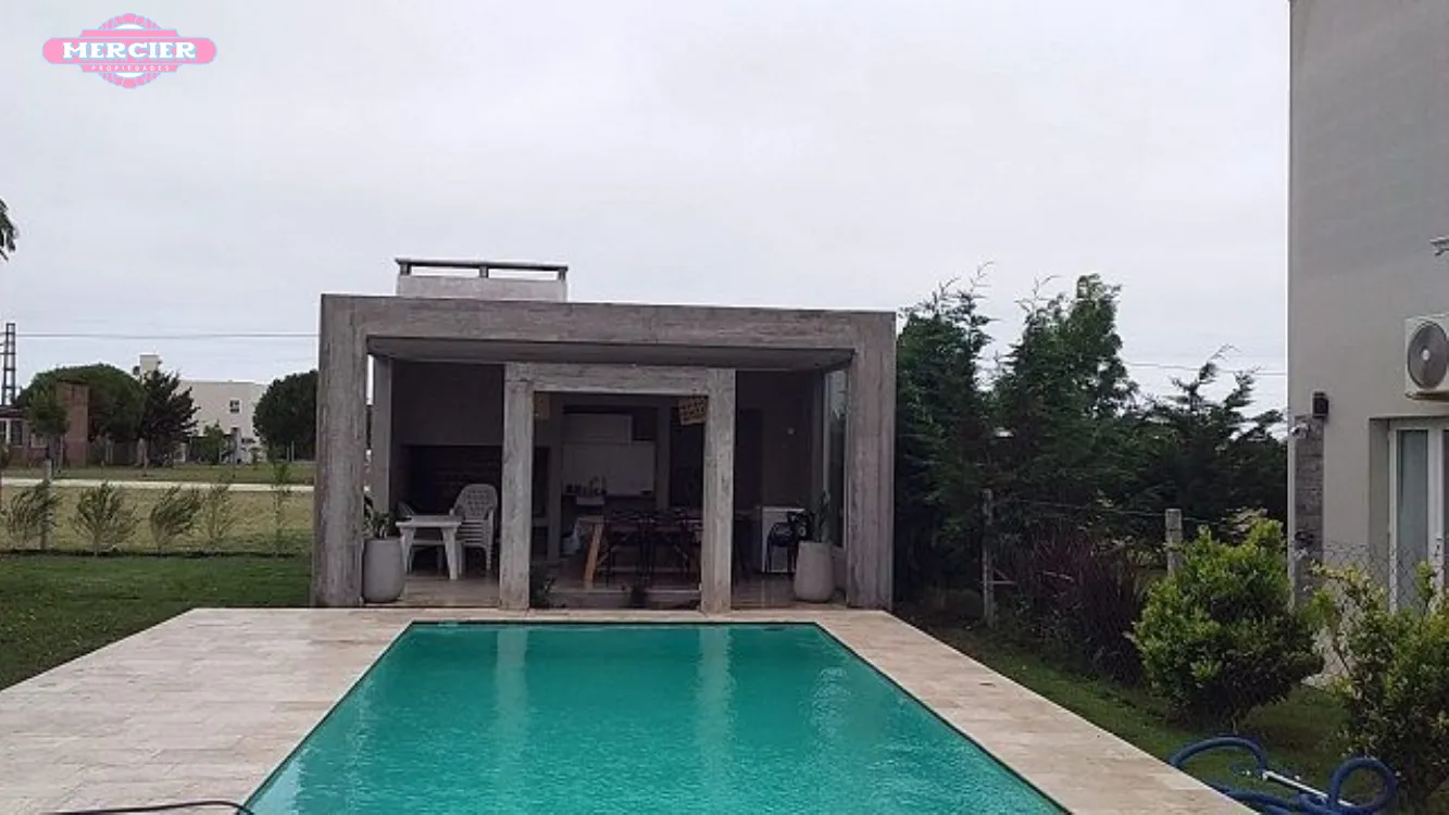 Casa en Alquiler Temporario Las Lomas de Miramar. Estado Excelente. Temporada Verano 2025
