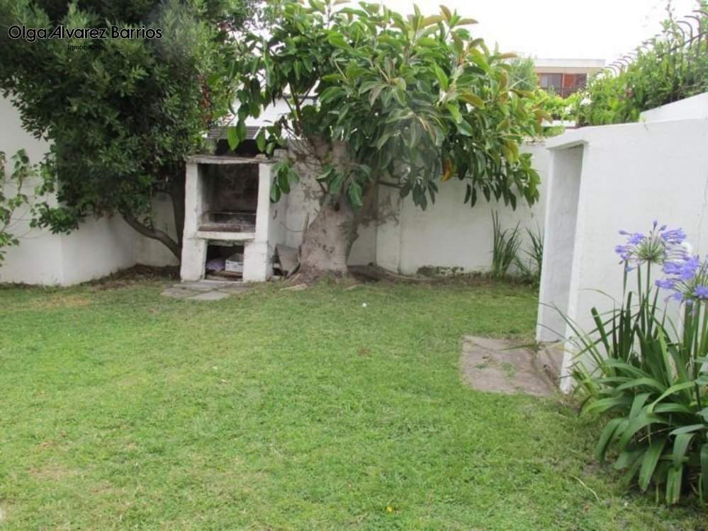 Casa en Venta Zona I de Miramar. Estado Excelente. 2 Habitaciones. 2 Baños. Apto Crédito