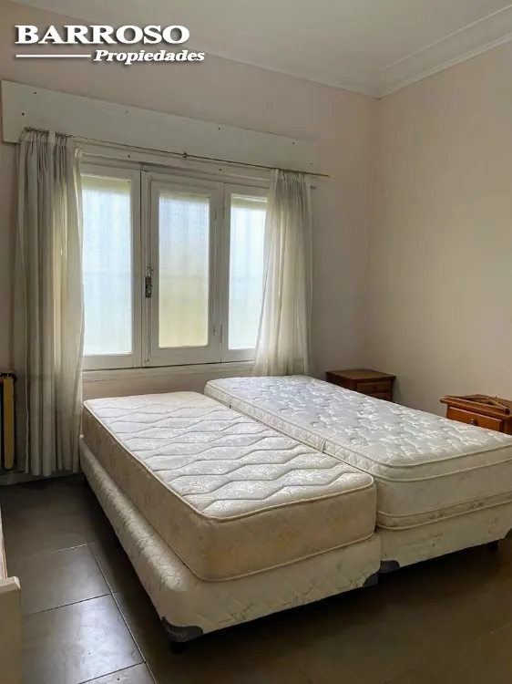 Chalet en Venta Zona II de Miramar. Estado Bueno. 4 Habitaciones. 3 Baños. Apto Crédito