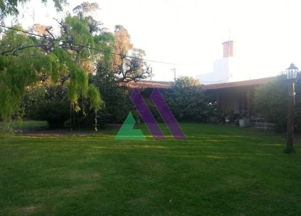 Quinta en Venta Zona Sin Indicar de Miramar. Retasado a U$S 220000. 3 Habitaciones. 3 Baños.