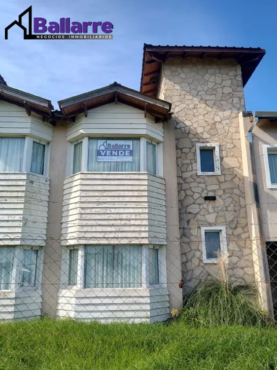 Dúplex en Venta San Eduardo del Mar de Mar del Plata. Estado Muy Bueno. 1 Habitación. 2 Baños. Apto Crédito