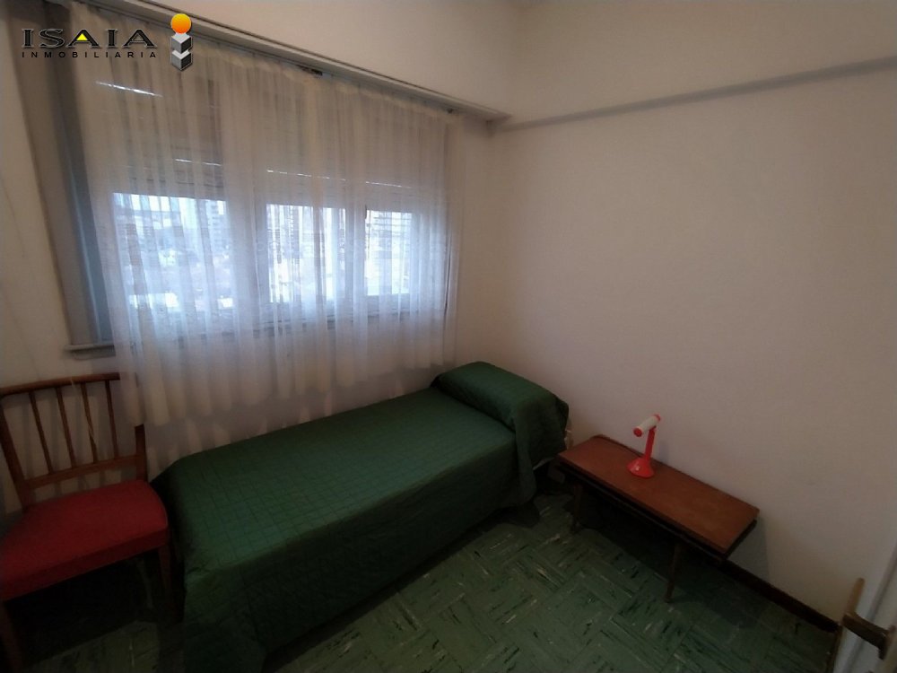 Departamento en Venta Zona IV de Miramar. Estado Muy Bueno. 3 Habitaciones. 2 Baños. Apto Crédito