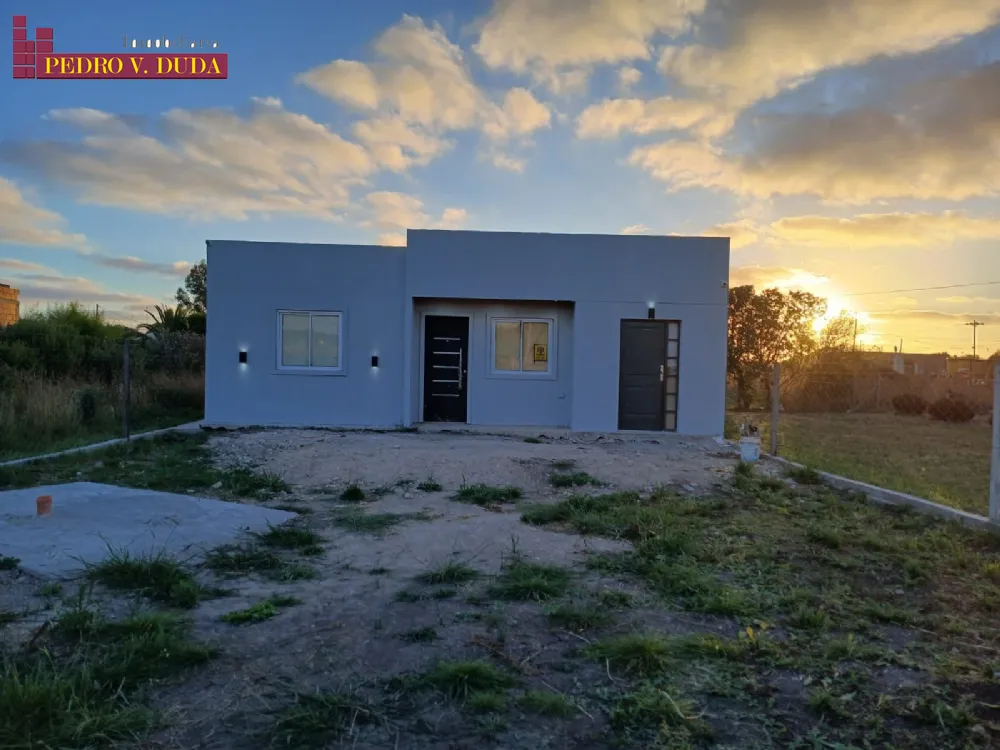 Casa en Venta Parquemar de Miramar. Estado A Estrenar. 2 Habitaciones. 1 Baño.