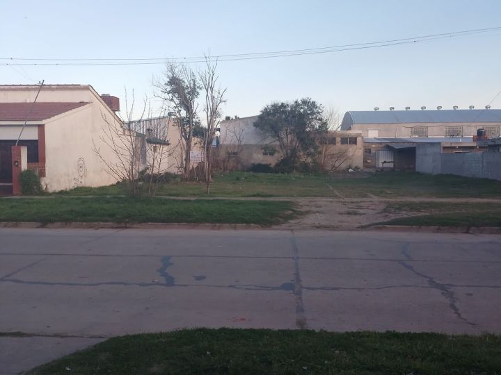 Terreno céntrico en Oliveros