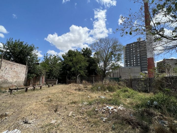 VENTA. TERRENO 190mts AV. PUEYRREDON ESQ ARTIGAS. B° OBSERVATORIO. IDEAL CONSTRUCTORA / INVERSOR