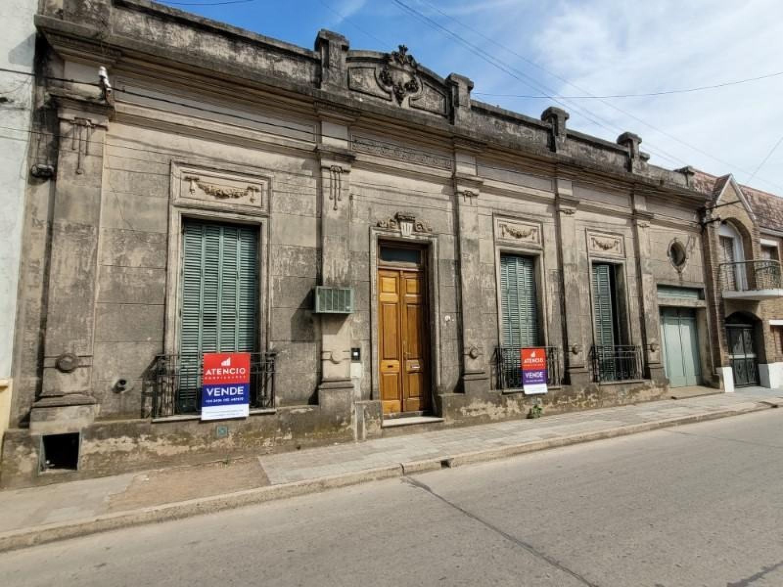 Casa Colonial En Pleno Centro De La Ciudad, Italia Entre Rocamora Y Chacabuco.