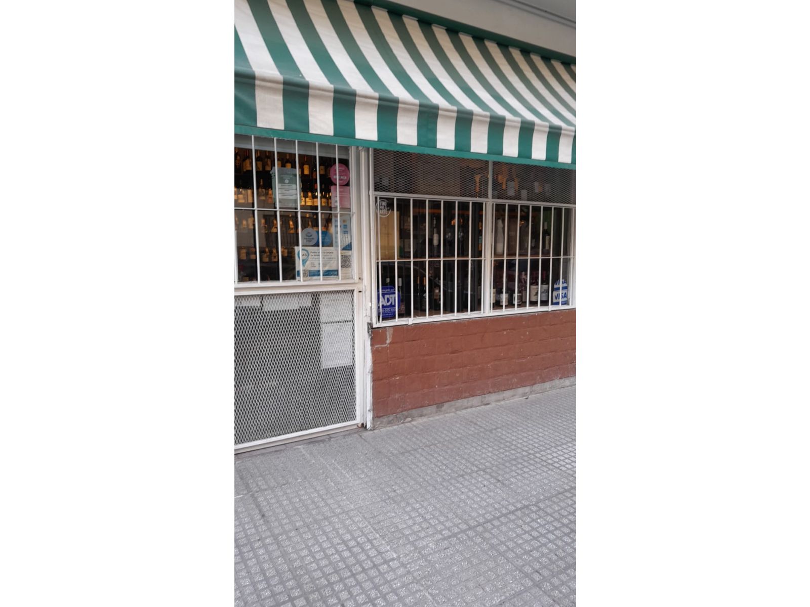 VENTA LOCAL 35 m2 muy buena zona a 1 cuadra de Av. Corrientes