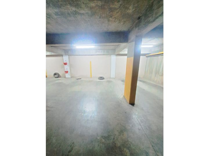 VENTA COCHERA OPORTUNIDAD EXCELENTE UBICACION ALEM 1200