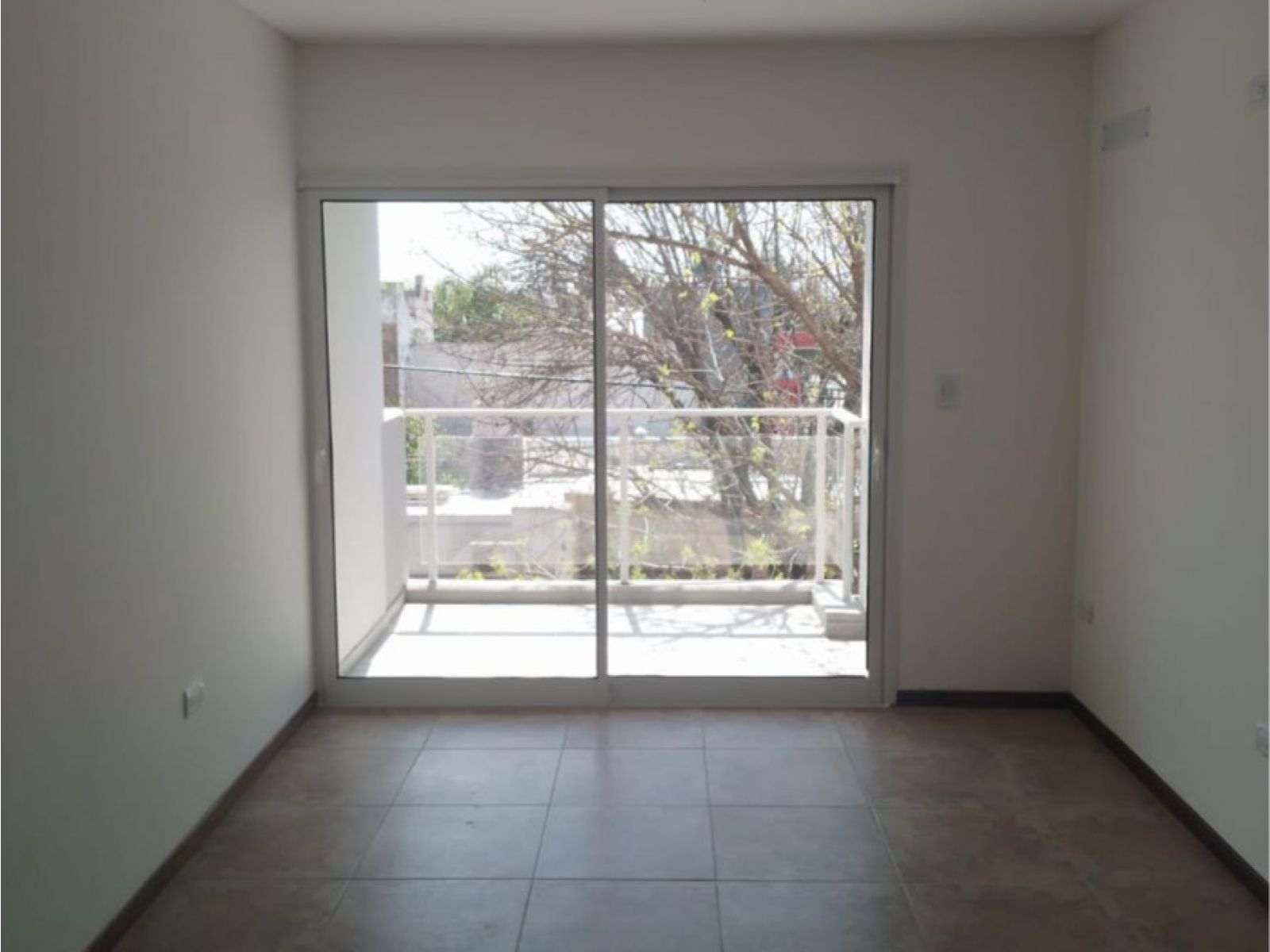 VENDE DEPARTAMENTO EN CASILDA