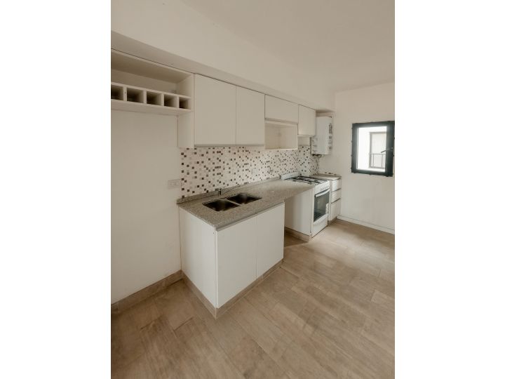 VENTA DE CASA TERMINADA EN FUNES ELORZA 1400