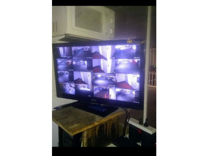 VENDO COCHERA, A UNA CUADRA DE TRIBUNALES