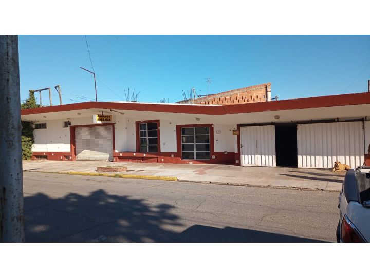 Alquiler temporario cochera en edificio de cocheras Miramar