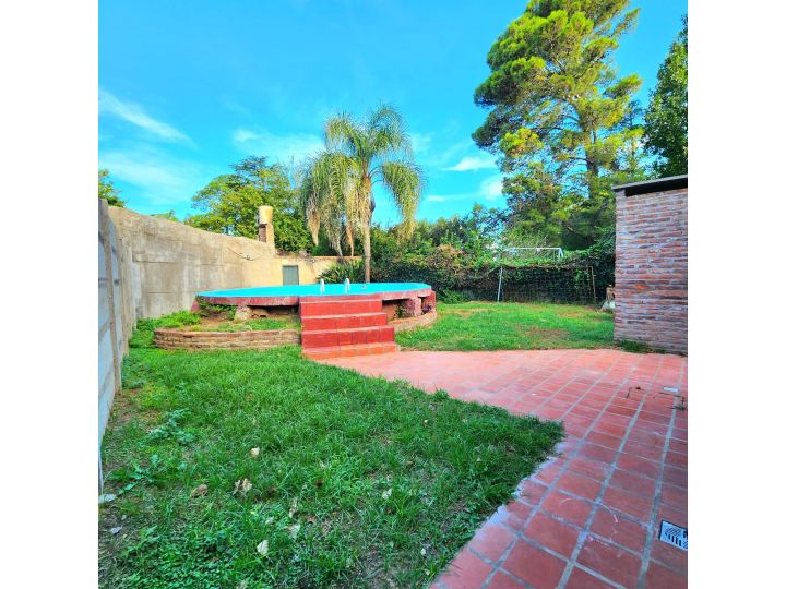 CASA EN VENTA EN PUEBLO ESTHER - PILETA PATIO - CERCA DEL RIO
