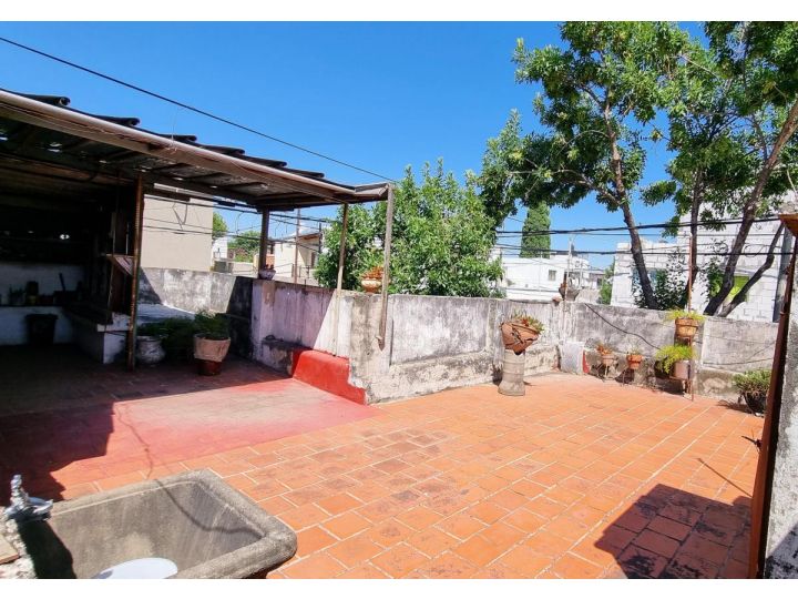 CASA DE 2 DORMITORIOS EN VENTA