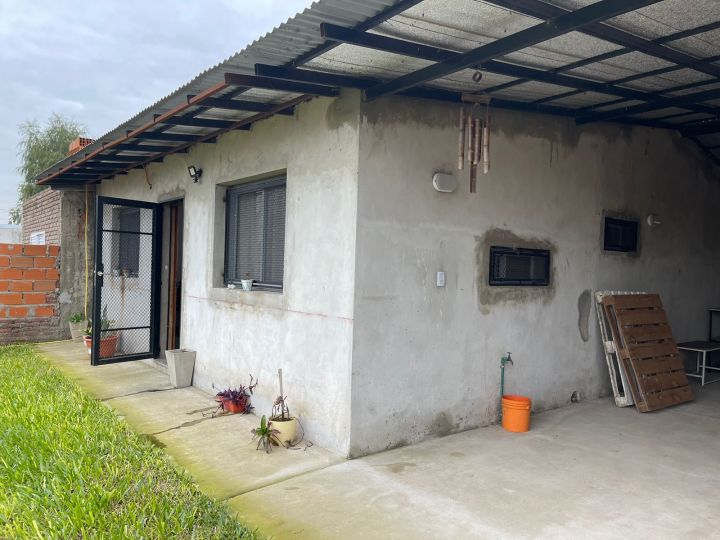 VENDE CASA EN PUERTO SAN MARTIN