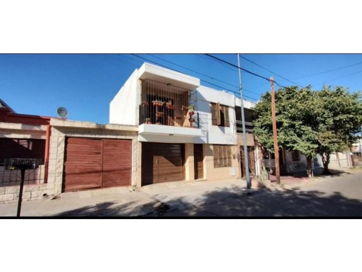 Casa en Venta 4 Dormitorios San Martin