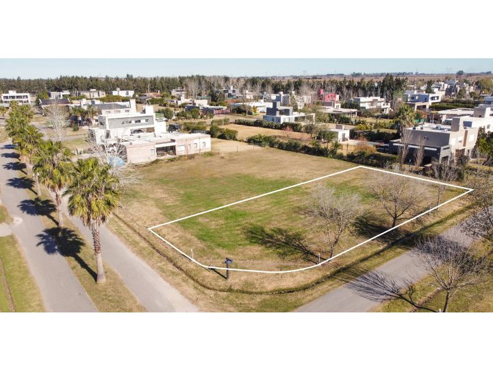Oportunidad en Puerto Roldán, lote con excelente ubicación!