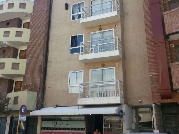 Alberdi, 1 Dorm. Con Balcon
