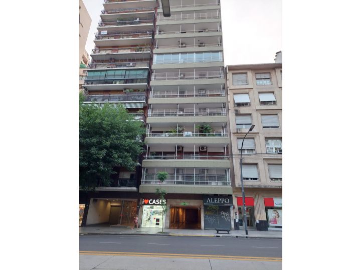 VENTA- 4 DORM./ DEP. / COCH/BAULERA - SEG. 24 HS!! 167 m2