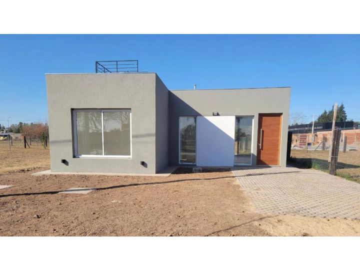 CASA A  ESTRENAR EN VENTA EN PIÑERO