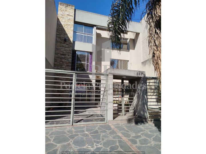 DEPARTAMENTO DE 1 AMBIENTE EN PLENO CENTRO DE MORON