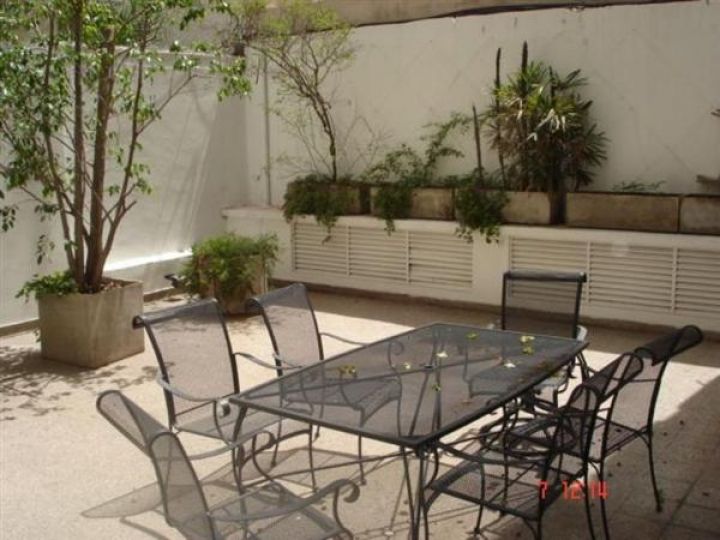 Palermo Chico, Lafinur 3000, 4 amb, 140m2, u$s 2,100 + luz.  01-08-25 Departamento reciclado !!