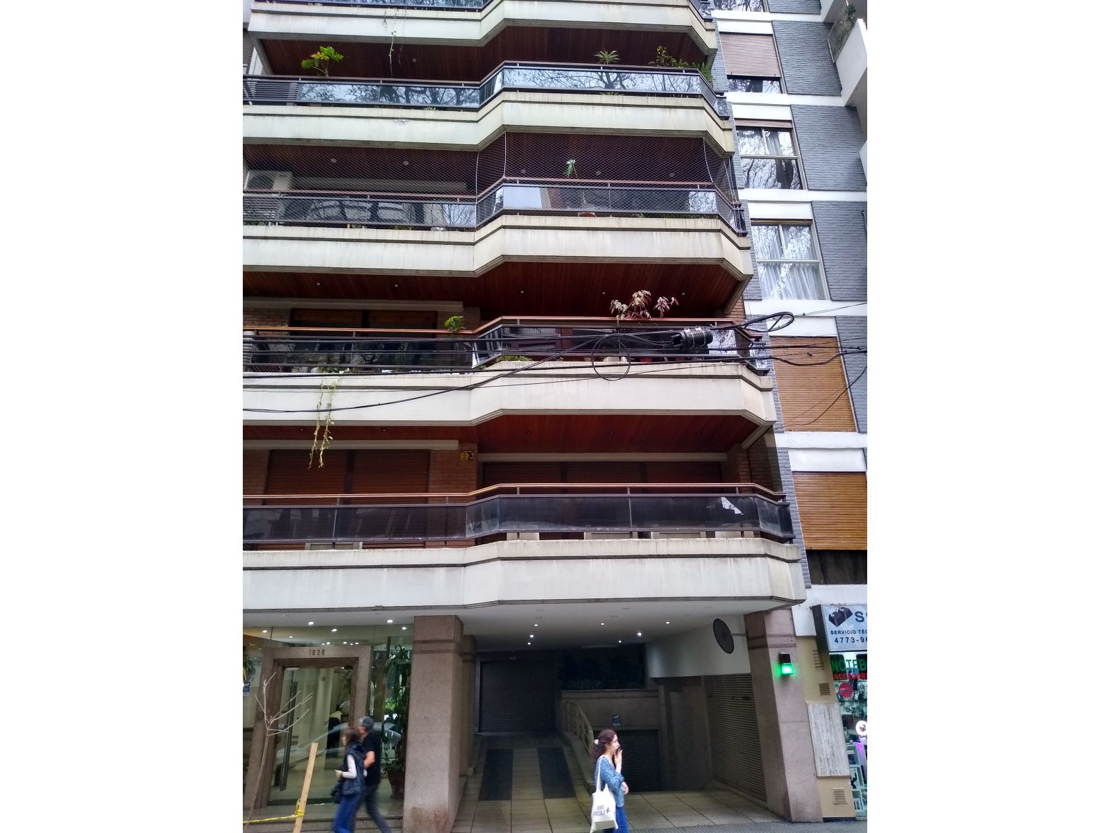 DISTINCIÓN Y ESTILO EN PALERMO BOULEVARD OLLEROS PISO ALTO 2 COCHERAS SUM PARRILLA BALCÓN CORRIDO