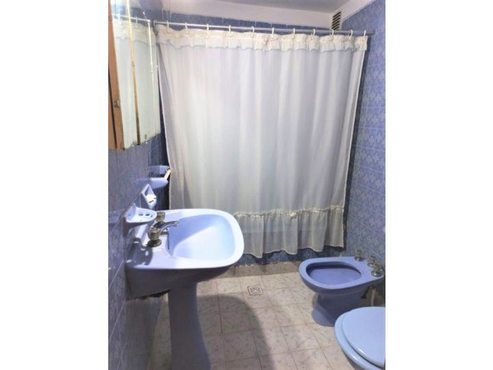 DEPARTAMENTO MUY ACOGEDOR DE DOS AMBIENTES AMPLIOS, BUENA UBICACION, NECOCHEA