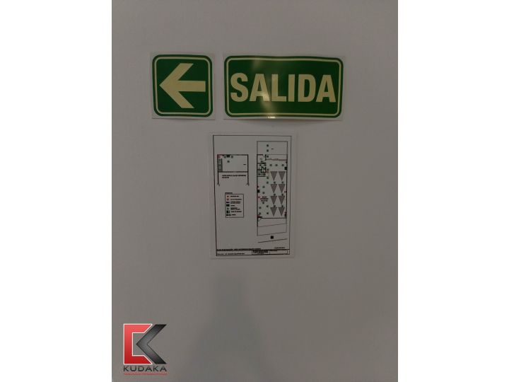LOCAL COMERCIAL SOBRE AV. SABATTINI 299m2 frente totalmente vidriado