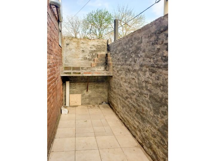 Casa dúplex de 2 dormitorios - Güemes y Rioja, San Lorenzo
