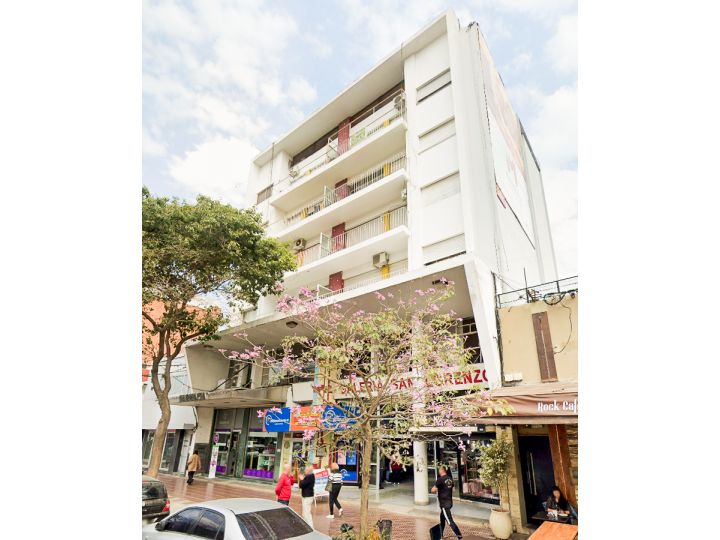 Departamento de 2 Dormitorios - Av. San Martín al 1100 (Galería San Lorenzo)