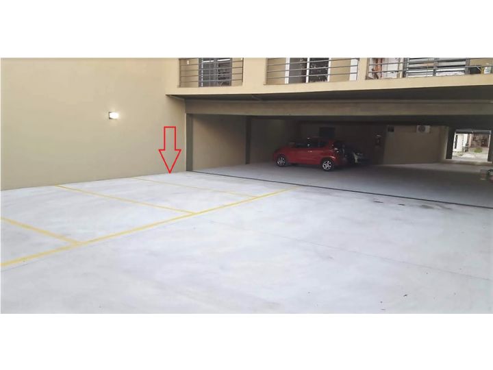 COCHERA VENDO O PERMUTO POR VEHICULO