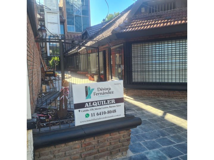 LOCALES EN GALERIA | EN CASTELAR NORTE | EXCELENTE UBICACION