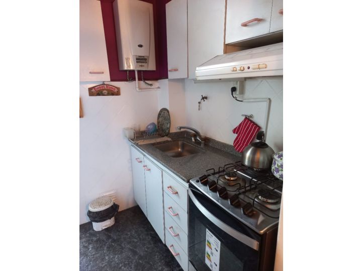 Caballito, Nicasio Oroño 600, 4 amb, 75m2, u$s 1,200 (incluye expensas y ABL ) Servicios a cargo del inquilino. 4px
