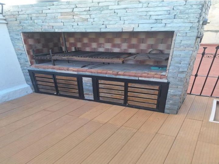 Monserrat,2piso escalera,amplio, muy buena ubicación,zona residencial,comercial,bajo mantenimiento
