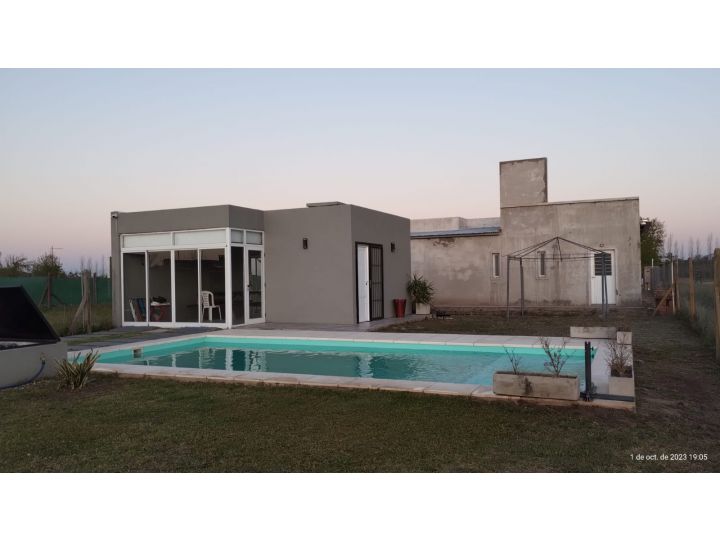 Se vende quincho con piscina en barrio Ribera de Andino. Tu oportunidad de inversión cerca del rio y de reserva natural