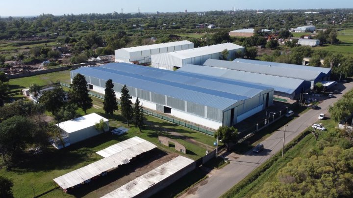 Alquiler de nave industrial en Granadero Baigorria. Consultar Valor!