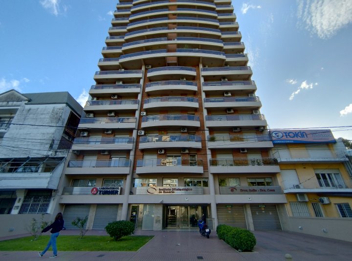 2 COCHERAS JUNTAS EN VENTA: RONDEAU 1865 - ALBERDI
