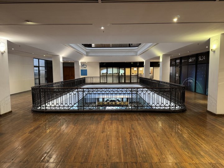 OFICINAS GALERIA VICTORIA MALL