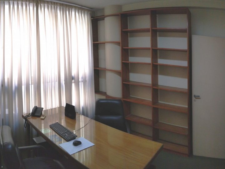 OFICINA VENTA URUGUAY 239  SAN NICOLAS TRIBUNALES  7 AMBIENTES 2 BAÑOS KITCHENETTE A/A APTO PROFESIONAL CONSULTORIOS  BAJO 22%